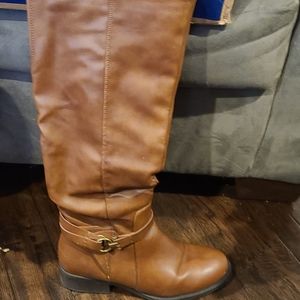 Apt 9 size 10 boots